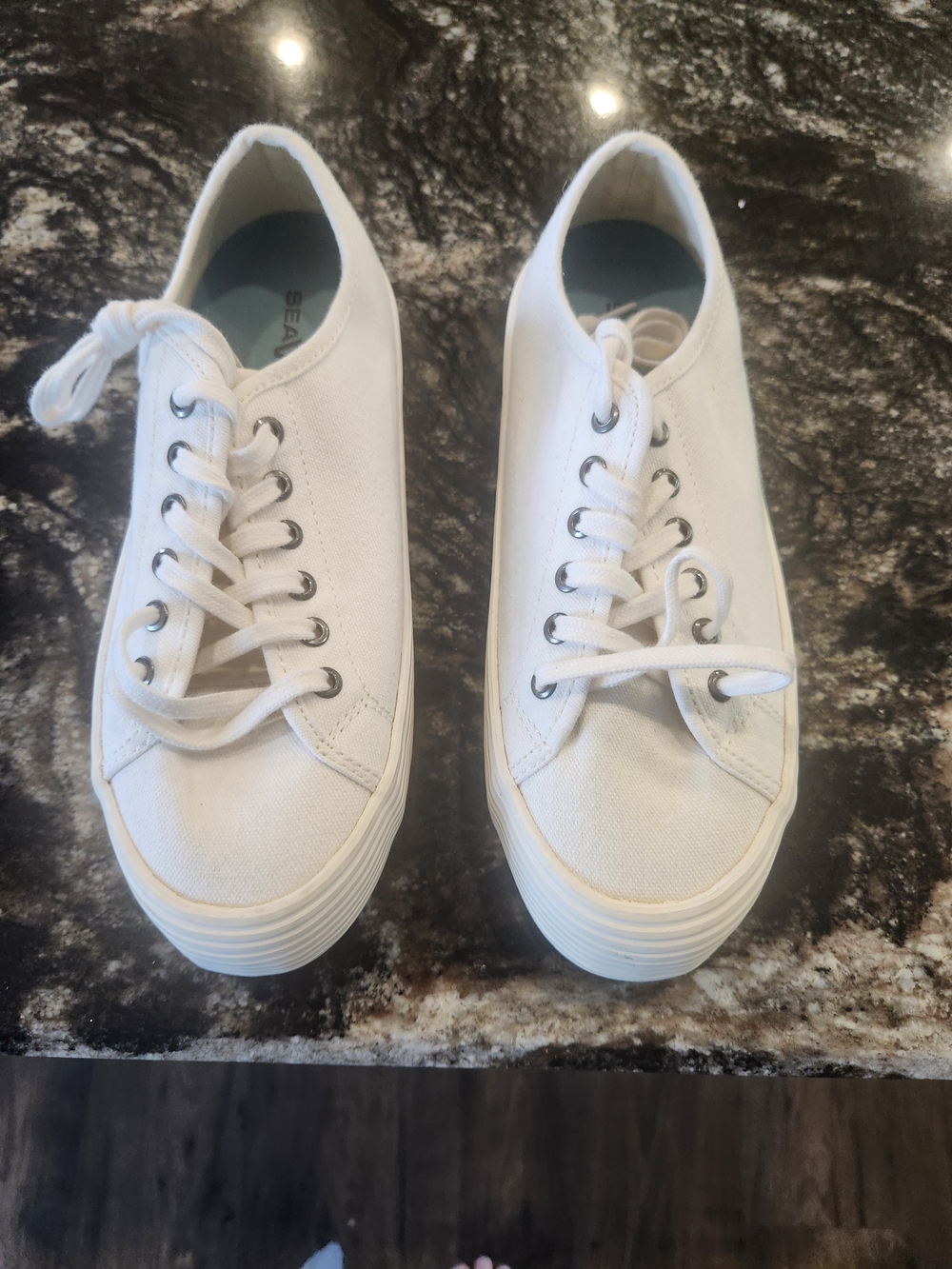 SeaVees Women’s White Canvas Low-Top Sneakers